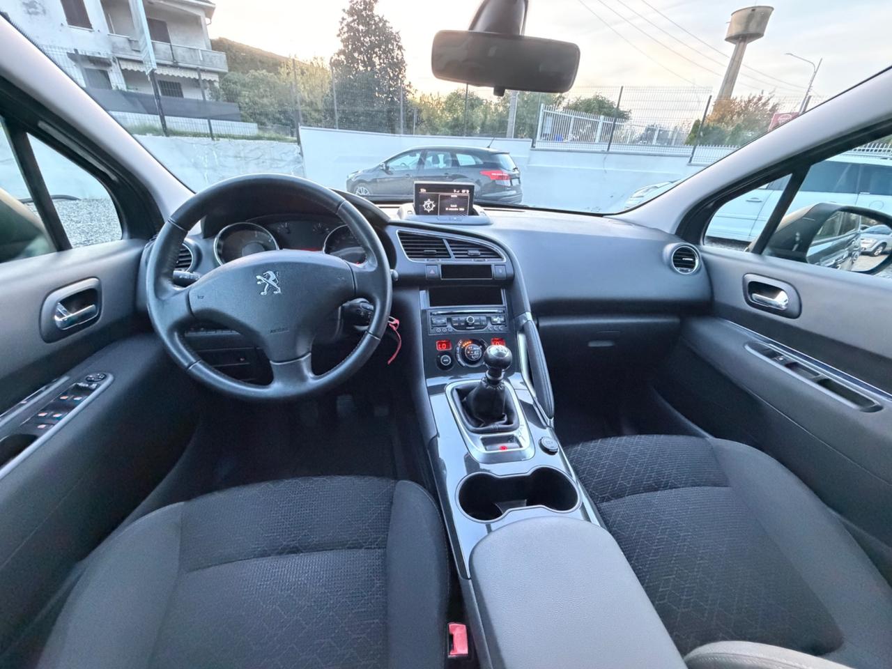 Peugeot 3008 BlueHDi 120 S&S Business
