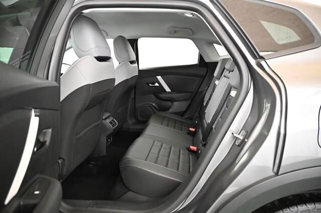 Citroen C4 X Hybrid 136 e-DCS6 Max
