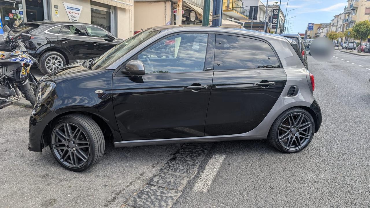 Smart ForFour BENZINA AUTOMATICA BRABUS 2018 USATO