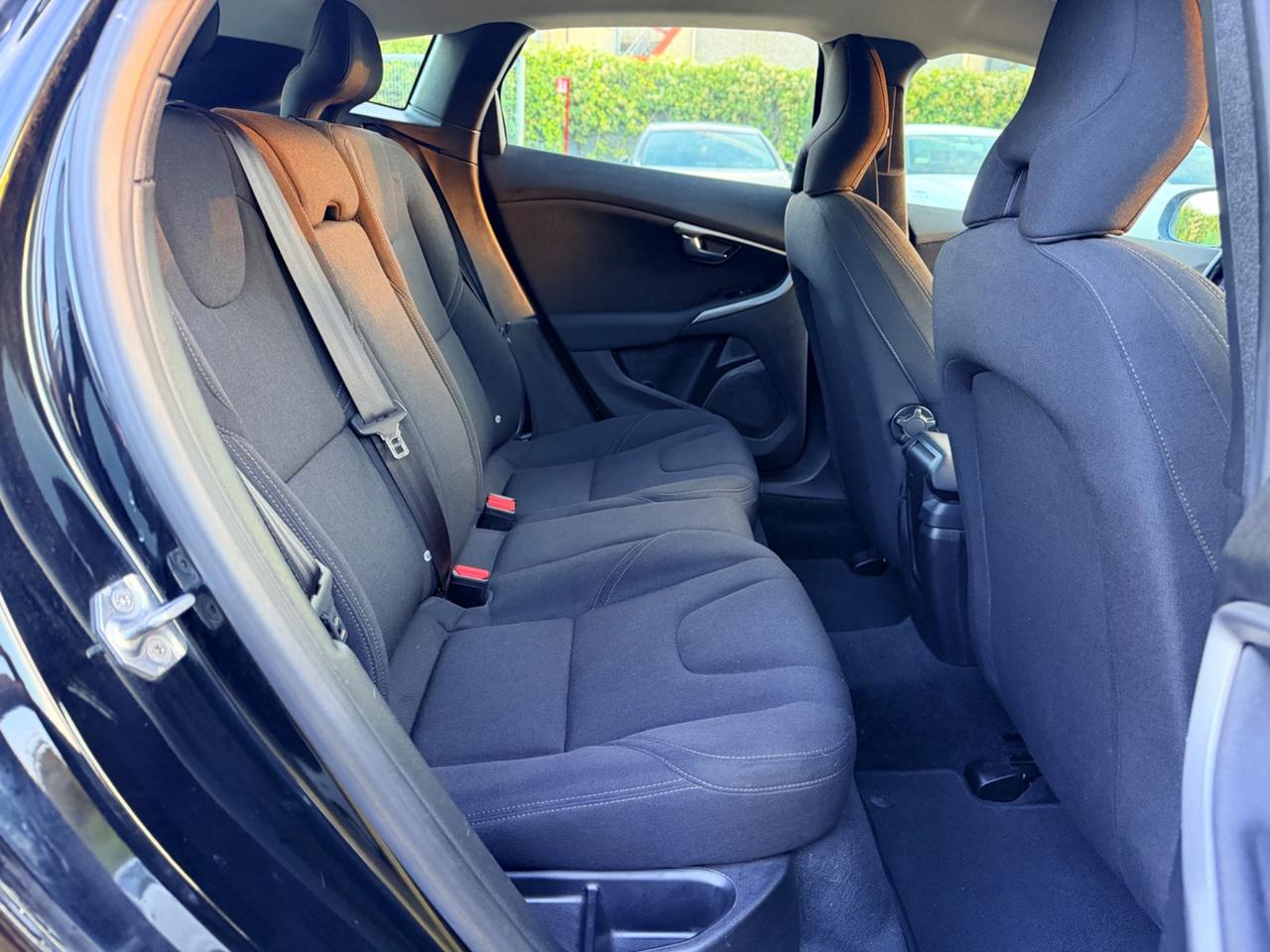 Volvo V40 D2 Inscripción 2.0 120cv 2018 MOTORE NUOVO