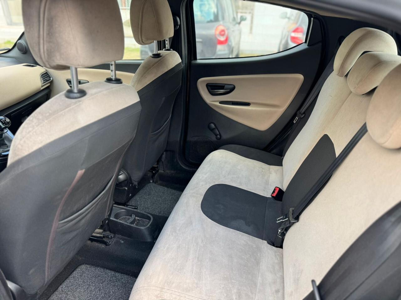 Lancia Ypsilon 1.2 69 CV 5 porte GPL Ecochic Gold