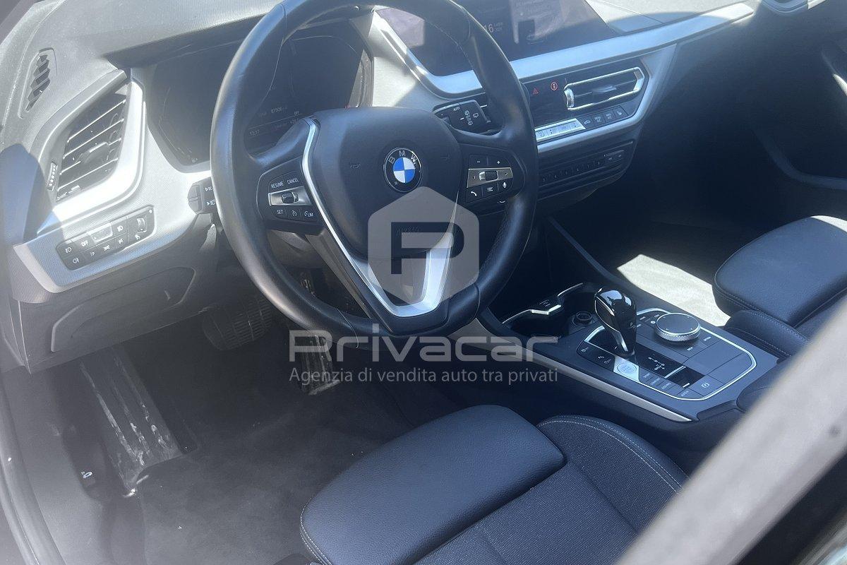 BMW 118i 5p. Advantage
