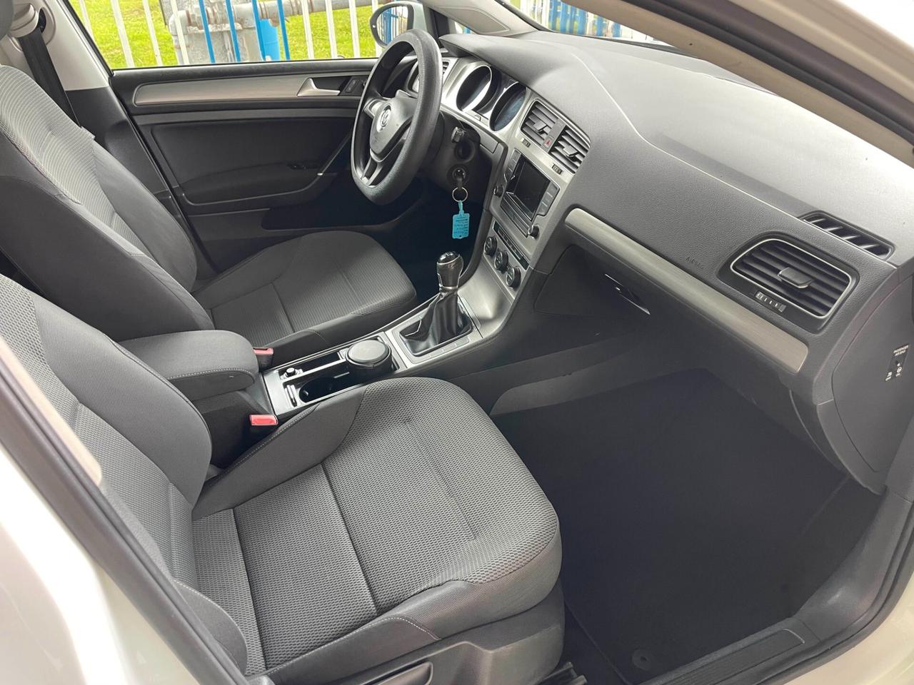 Volkswagen Golf Business 1.6 TDI 5p. Highline BlueMotion Technology