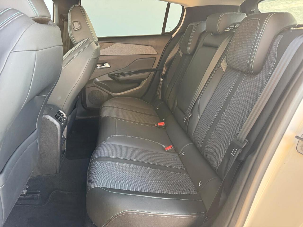 Peugeot 308 BlueHDi 130 S&S EAT8 GT