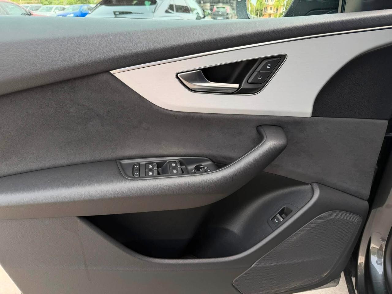 Audi Q8 50 TDI 286 CV quattro tiptronic Sport