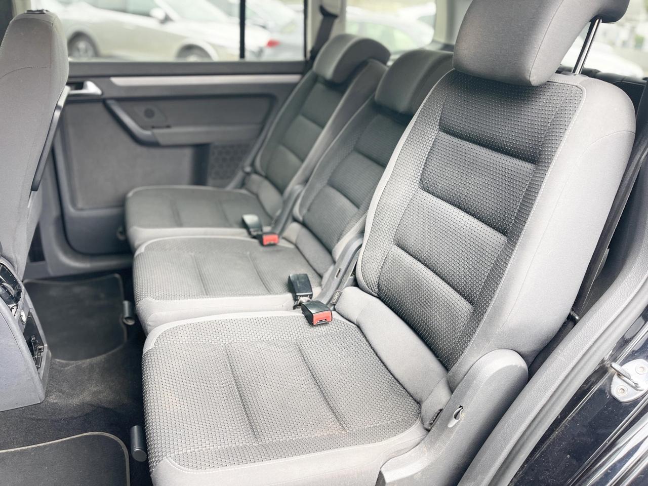 Volkswagen Touran 1.6 Diesel 105CV E5 Neo - 2013