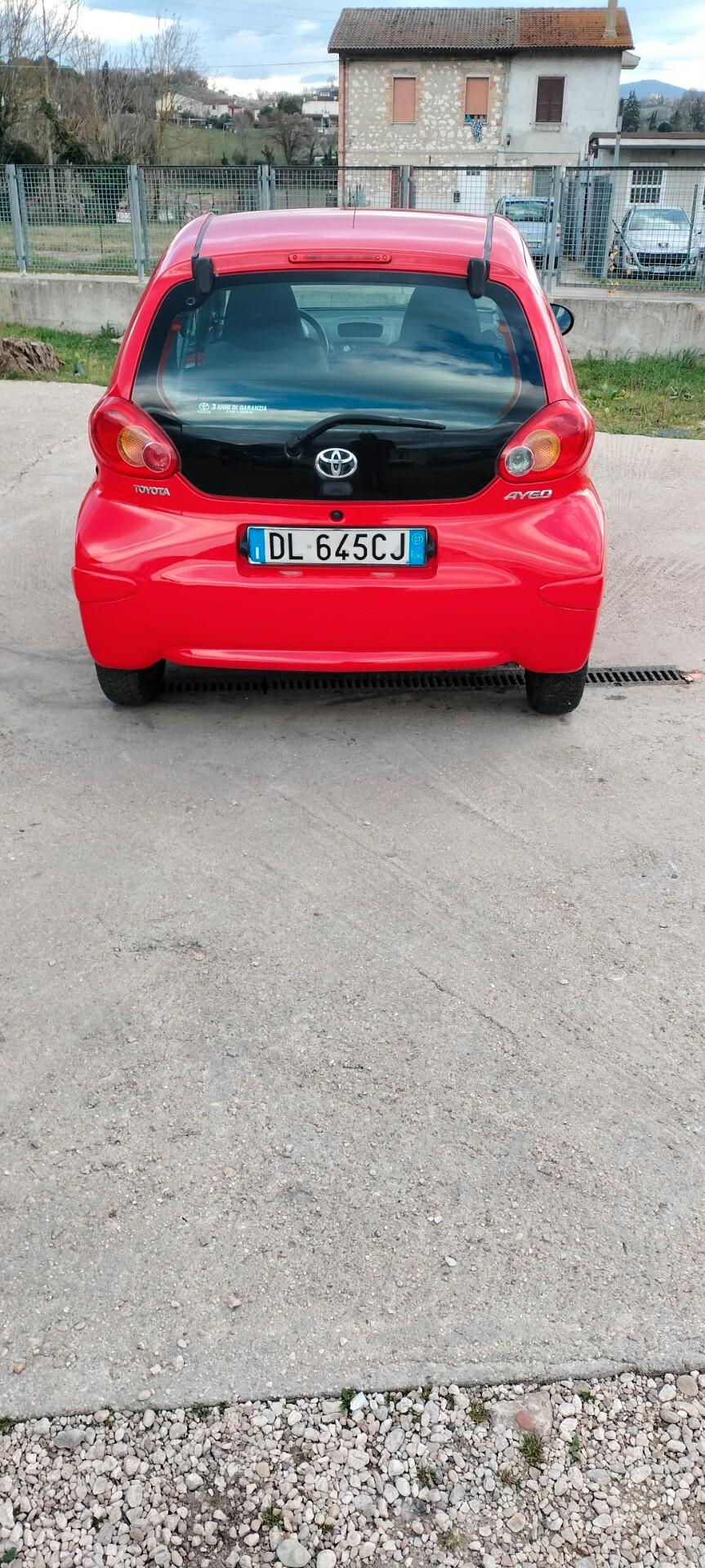 Toyota Aygo 1.0 12V VVT-i 5 porte Now