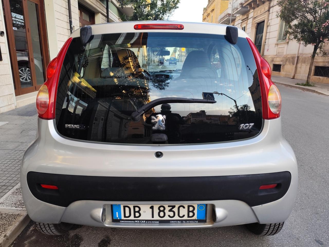 Peugeot 107 1.0 BENZINA 68CV 3p