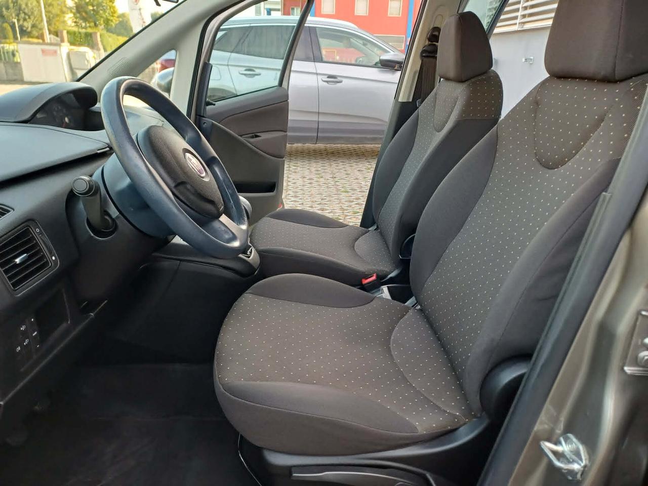 Fiat Idea 1.2 16v 80 cv BlackLabel