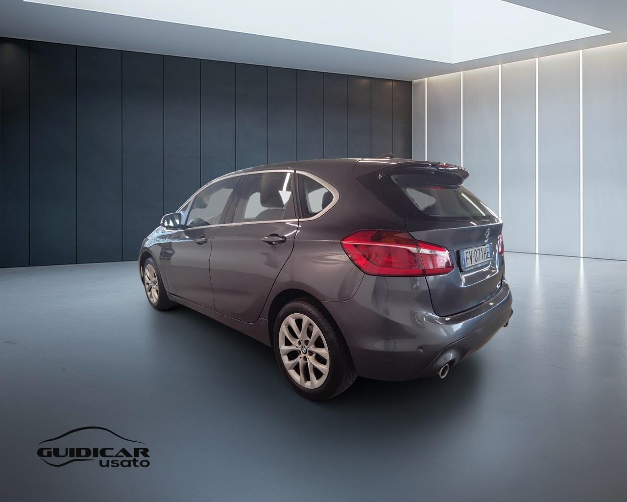 BMW Serie 2 F45 2018 Active Tourer - 218d Active Tourer Advantag