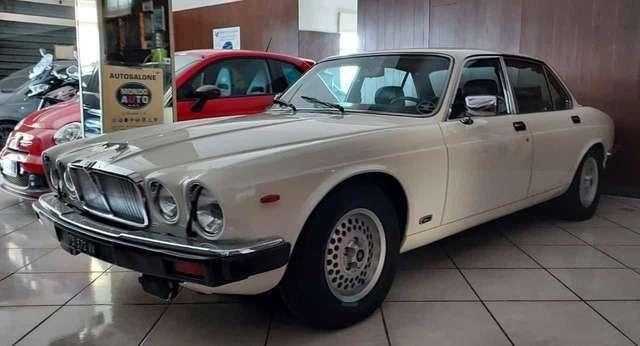 Jaguar Sovereign 12 V MK III HE VANDEN PLAS ISCRITTA ASI