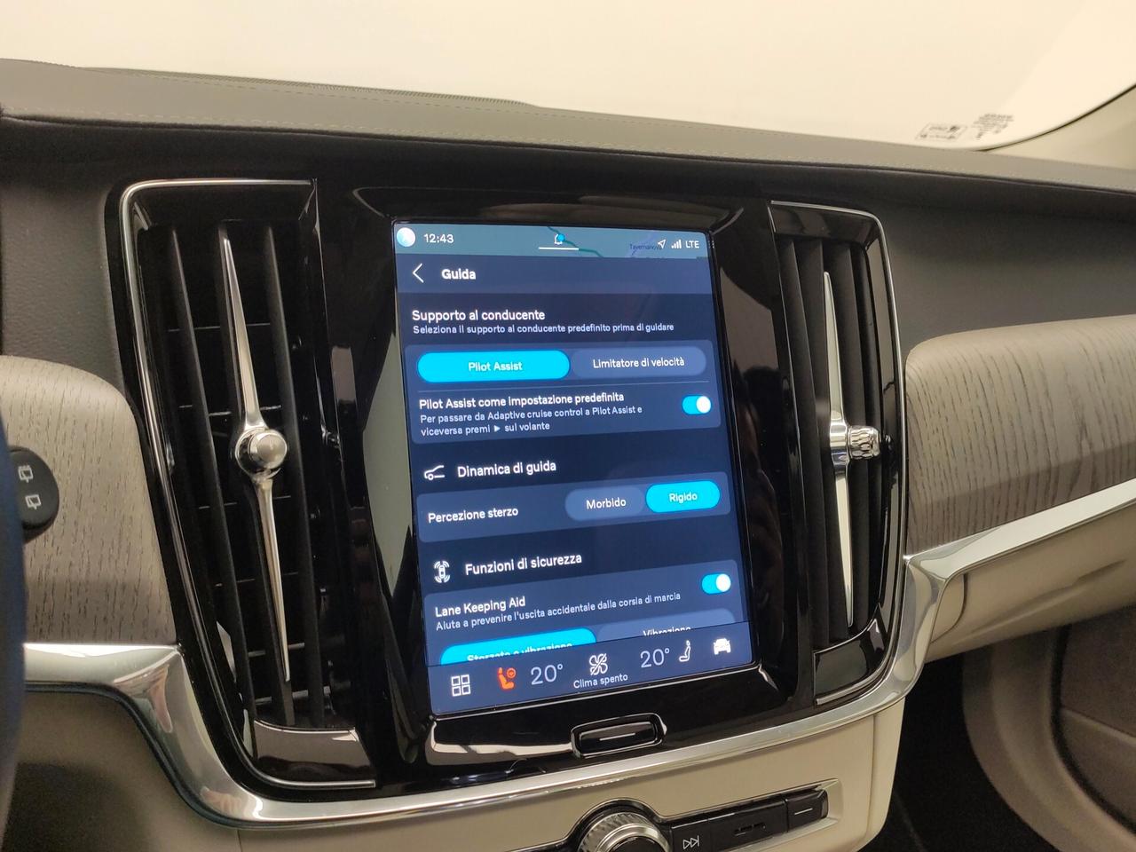 Volvo V90 B4 (d) automatico Ultimate Bright