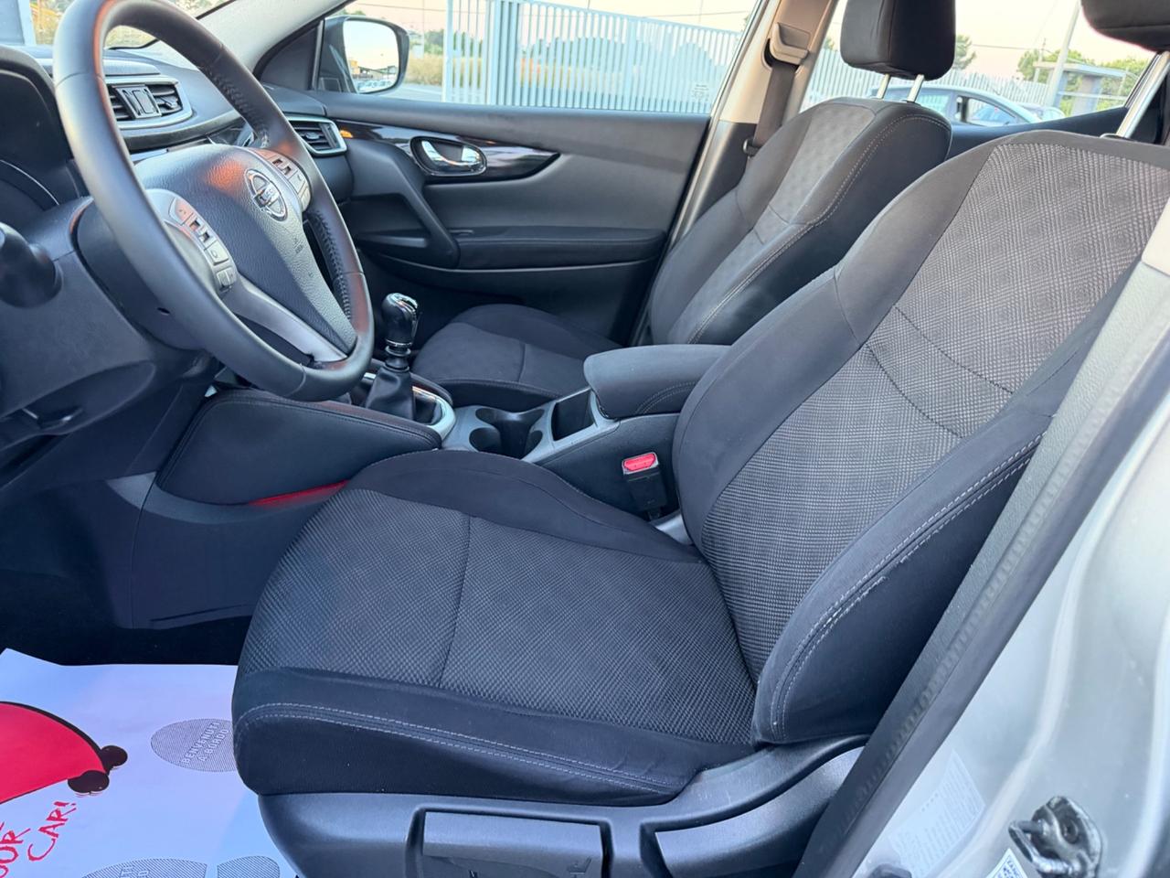 NISSAN QASHQAI 1.5 DCI 110 FUL LED NAVI RETRO MY15