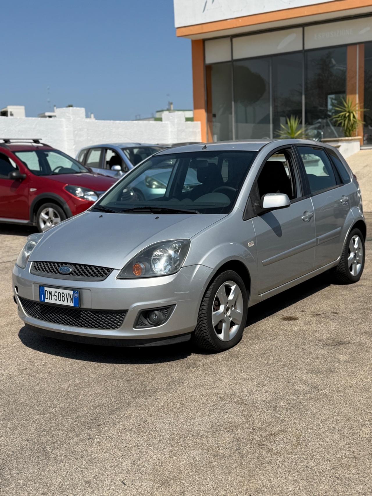 Ford Fiesta 1.2 solo 90.000km