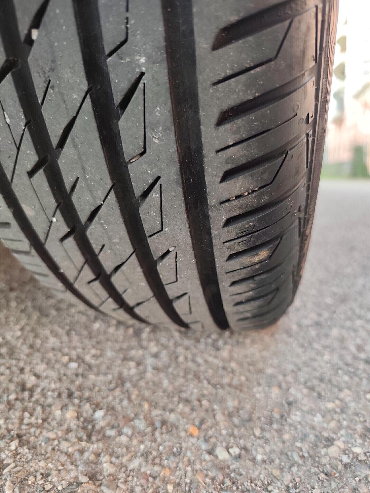 Volkswagen Golf 5 1.6 Benz 1 proprietario