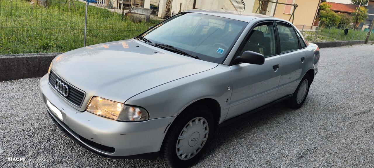 Audi A4 1.800 125cv (EPOCA-AUTOMATICA)