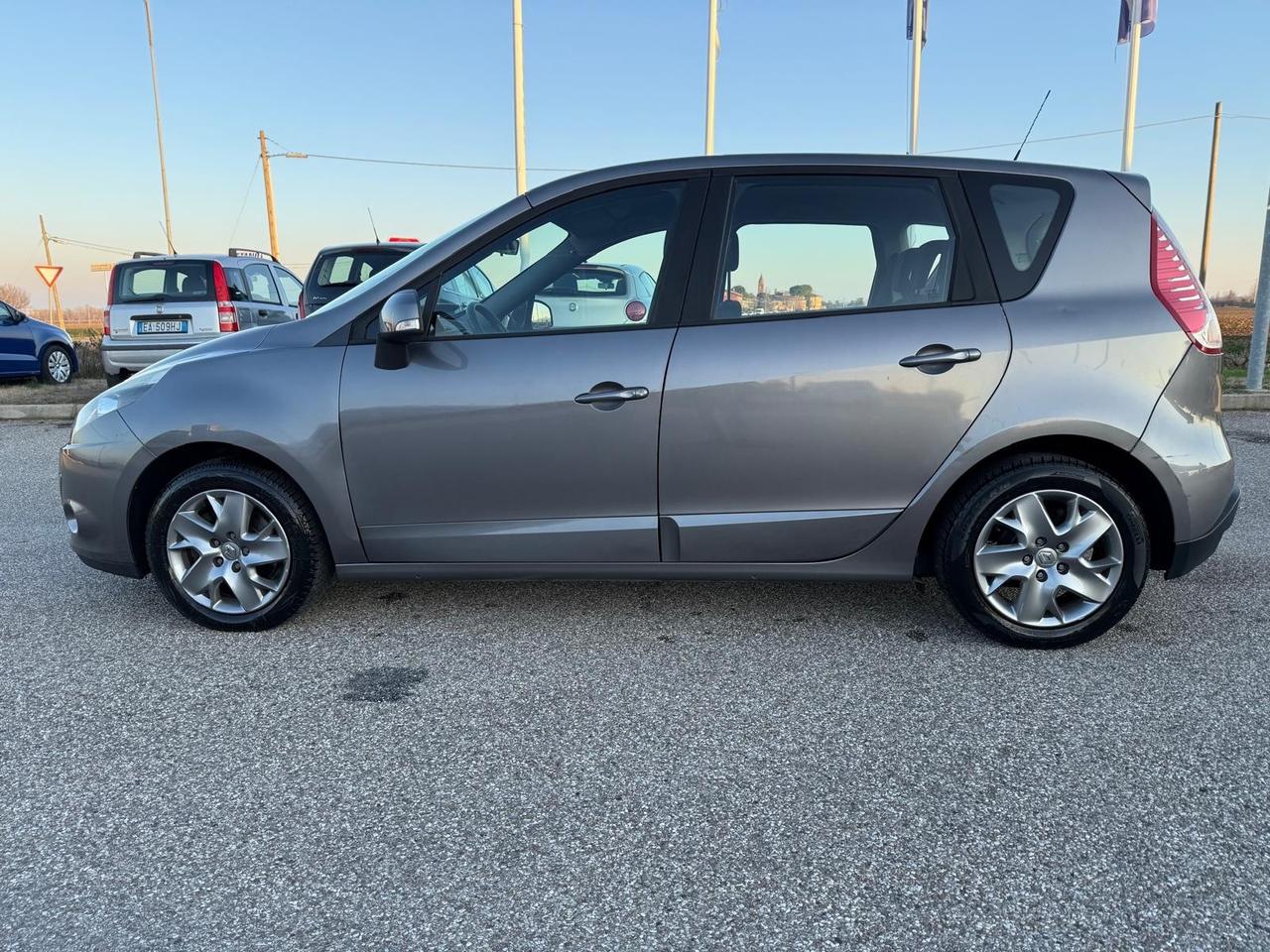 Renault Scenic Scénic X-Mod 1.6 Attractive