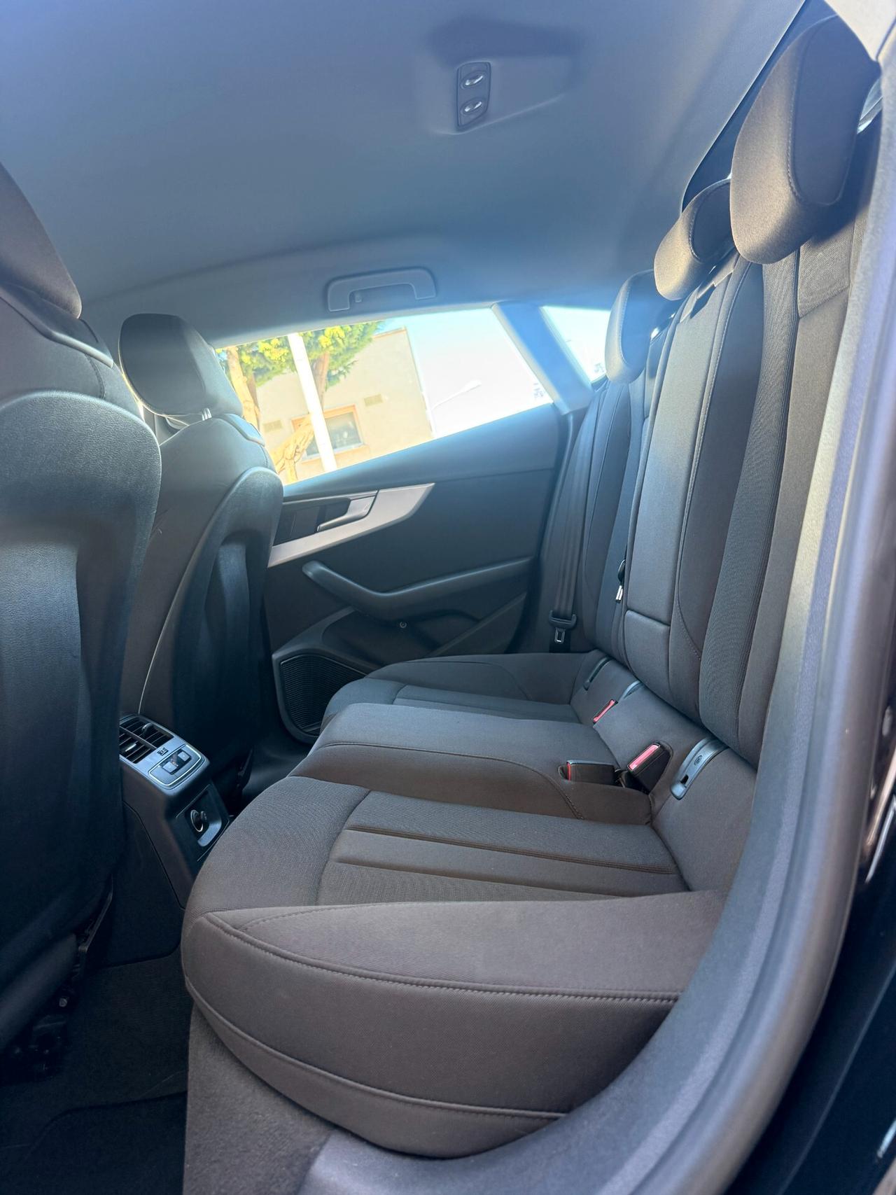 Audi A5 SPORTBACK 2.0 tdi S line edition TOTAL BLACK quattro s-tronic VIRTUAL COCKPIT,ANDROID AUTO,NAVI,APPL