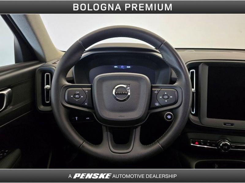 Volvo XC40 T2 Geartronic Momentum Core N1 - AUTOCARRO