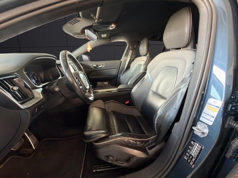 VOLVO V60 (2018-->) V60 D4 Geartronic R-design