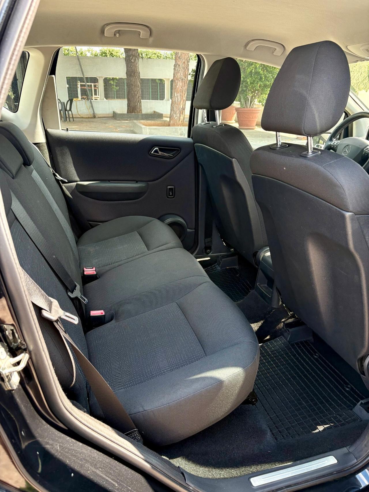 Mercedes-benz A 160 CDI BlueEFFICIENCY