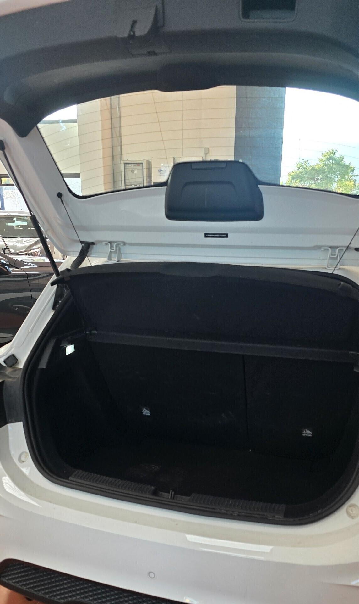 MG 3 1.5 ICE Comfort 115 CV (85 kW) – La Compatta Moderna, Dinamica e Tecnologica