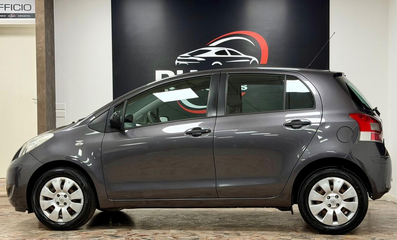 Toyota Yaris 1.0 5 porte Sol