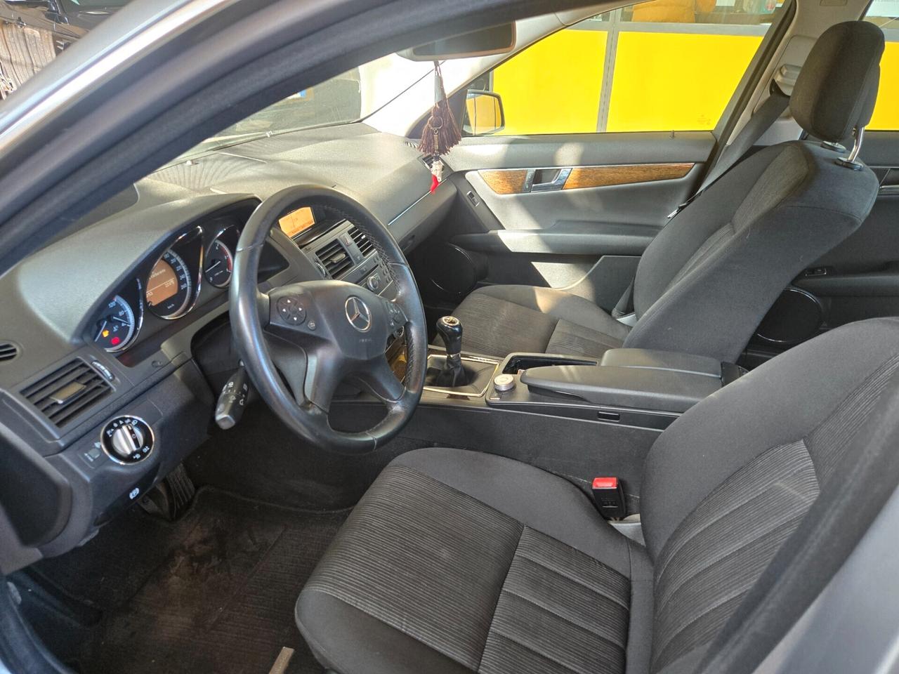 Mercedes-benz C 220 UNICOPROPRIETARIO