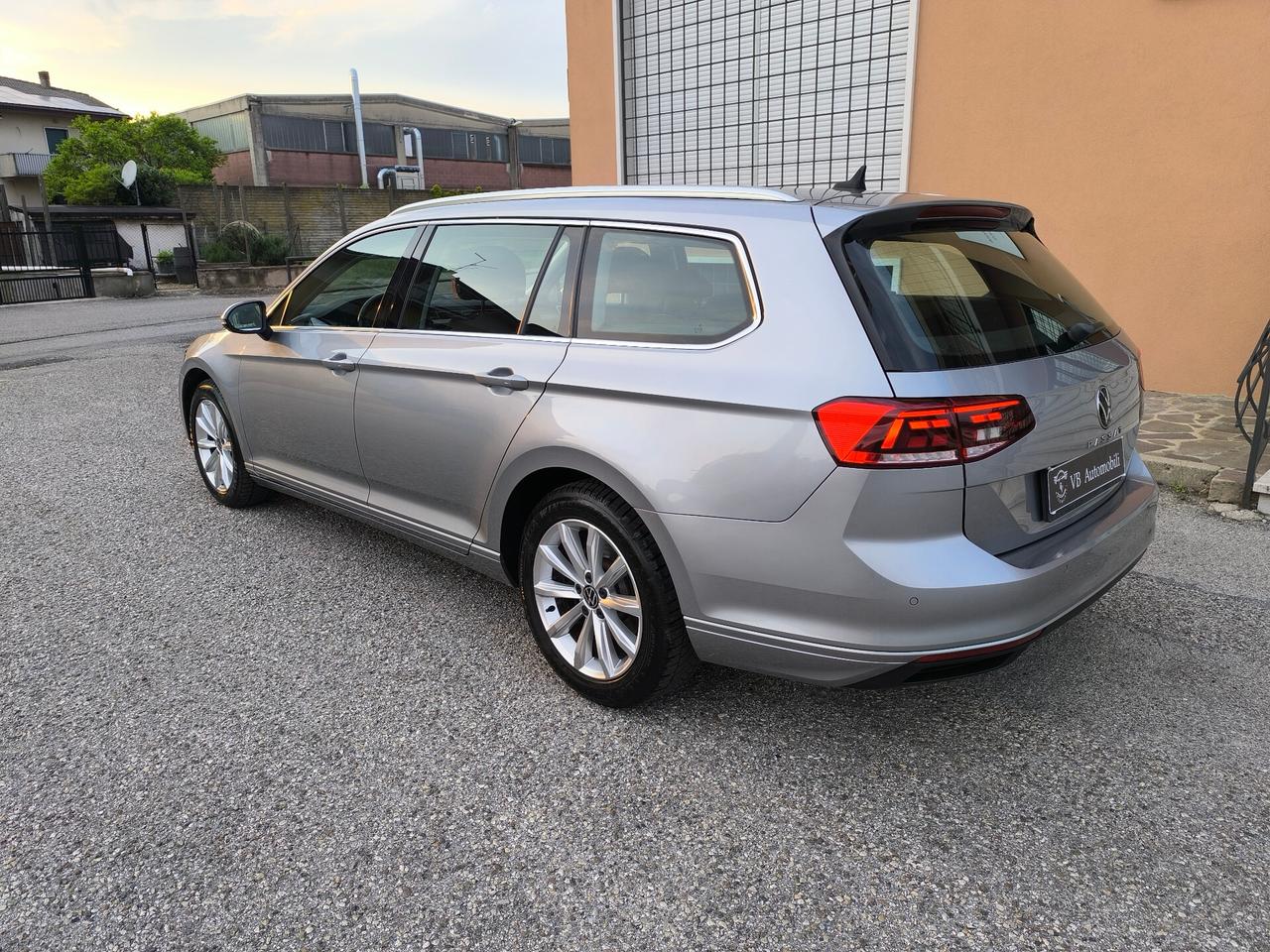 Volkswagen Passat Variant 2.0 TDI SCR 122 CV EVO DSG Business