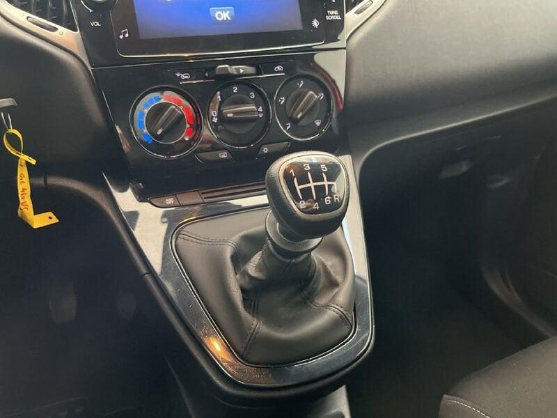 Lancia Ypsilon III 2021 1.0 firefly hybrid Gold s&s 70cv