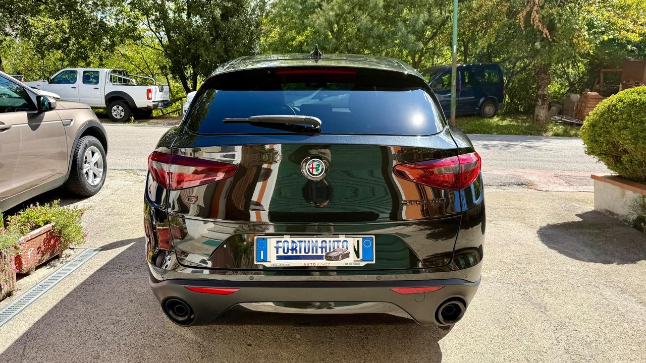 Alfa Romeo Stelvio 2.2 Turbodiesel 190 CV AT8 Q4 Super
