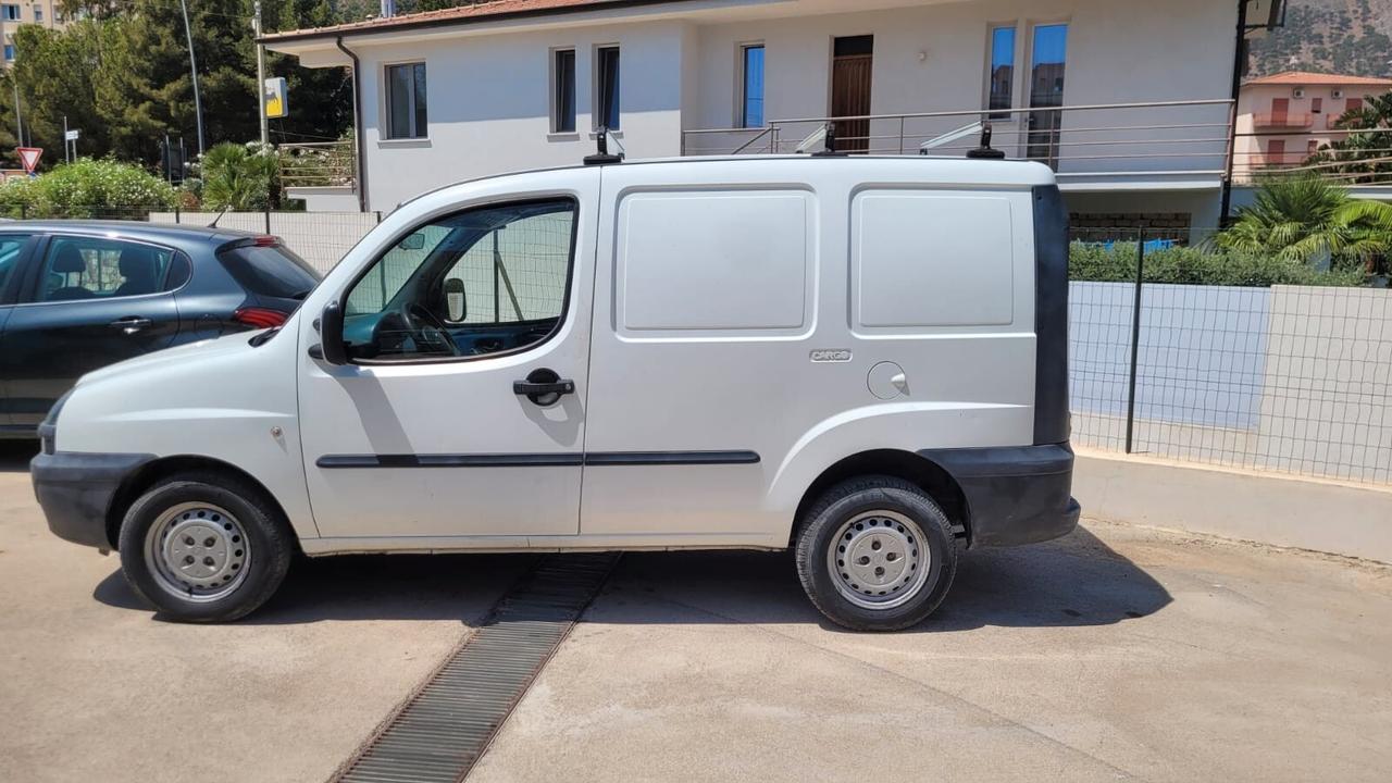 Fiat Doblo 1.9 JTD 101cv Cargo Lamierato SX