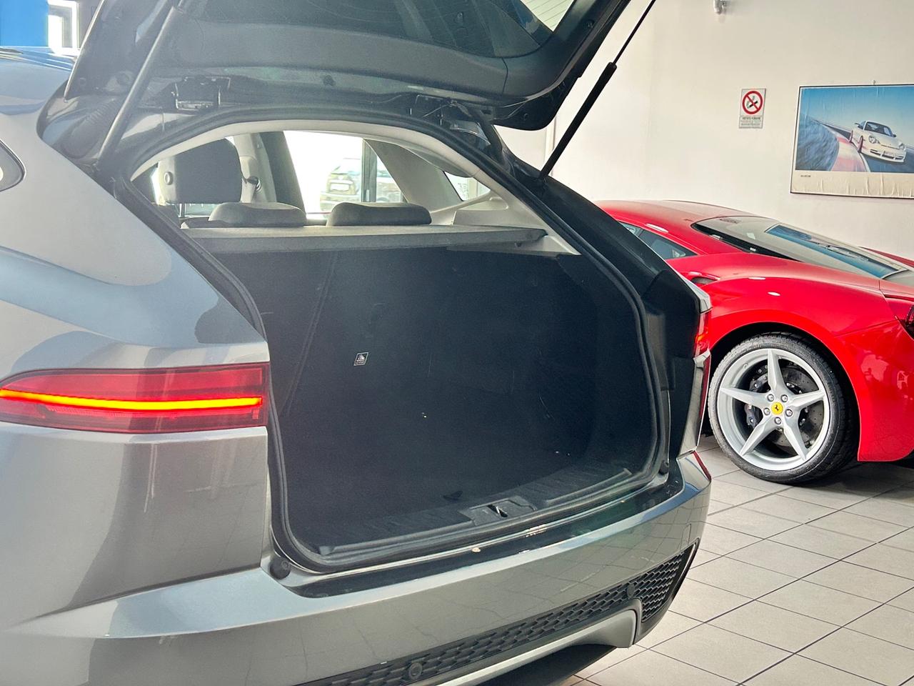 Jaguar E-Pace 2.0D 150 CV R-Dynamic S