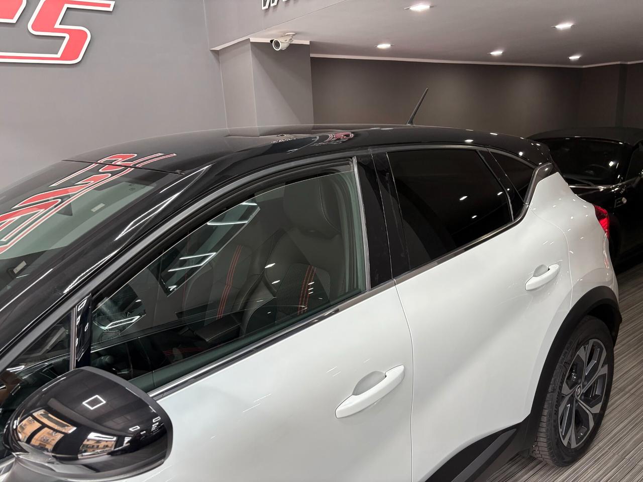 Renault Captur 1.6 E-Tech Full Hybrid 145cv RS Line Automatica FULL
