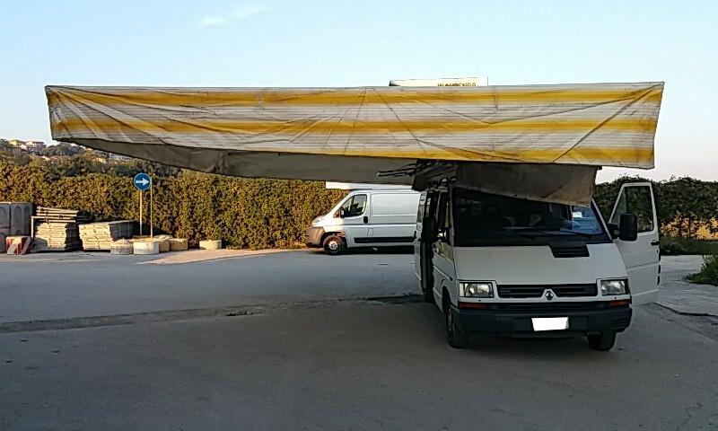 Renault Trafic 2.1 D Tenda 8 x 5 m