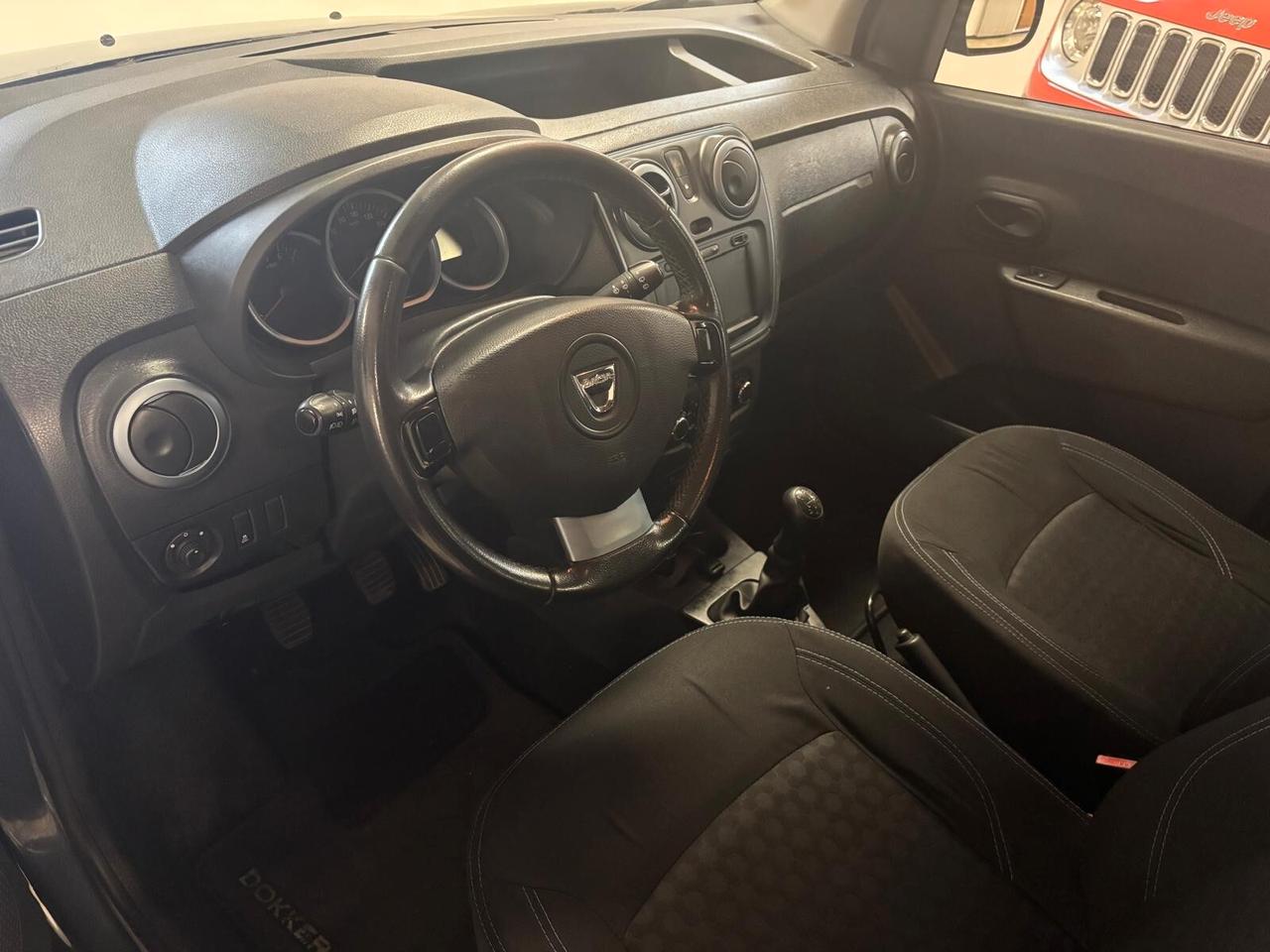 DACIA DOKKER ANNO 2015 DS 1.5 ADATTA NEOPATENTATI KM 100 MILA