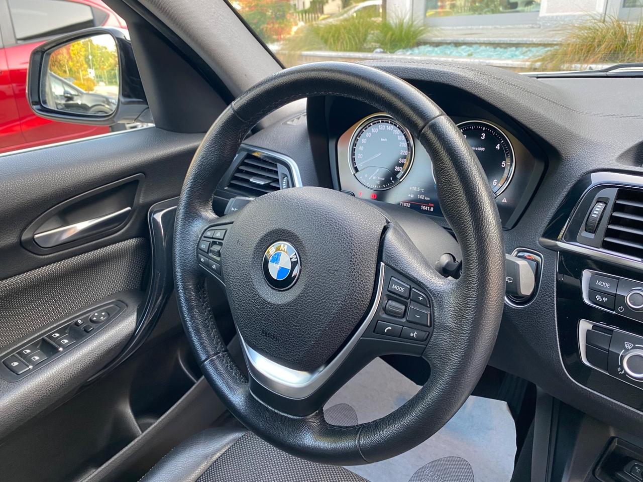 Bmw 116 116d 5p. Urban auto