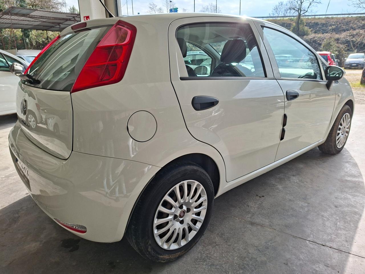 Fiat Punto 1.3 MJT II S&S 95 CV 5 porte Street