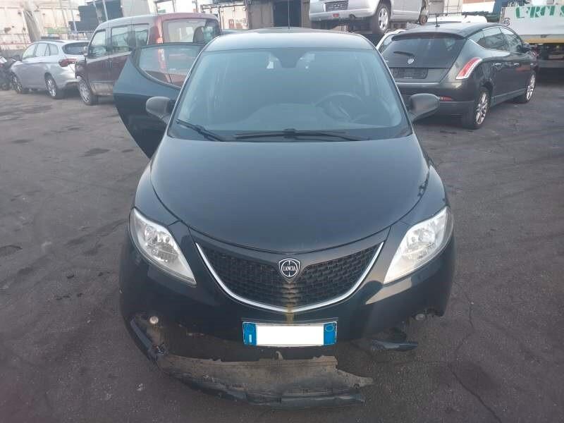 Lancia Ypsilon 1.3 MJT 16V 95 CV 5 porte S&S Silver