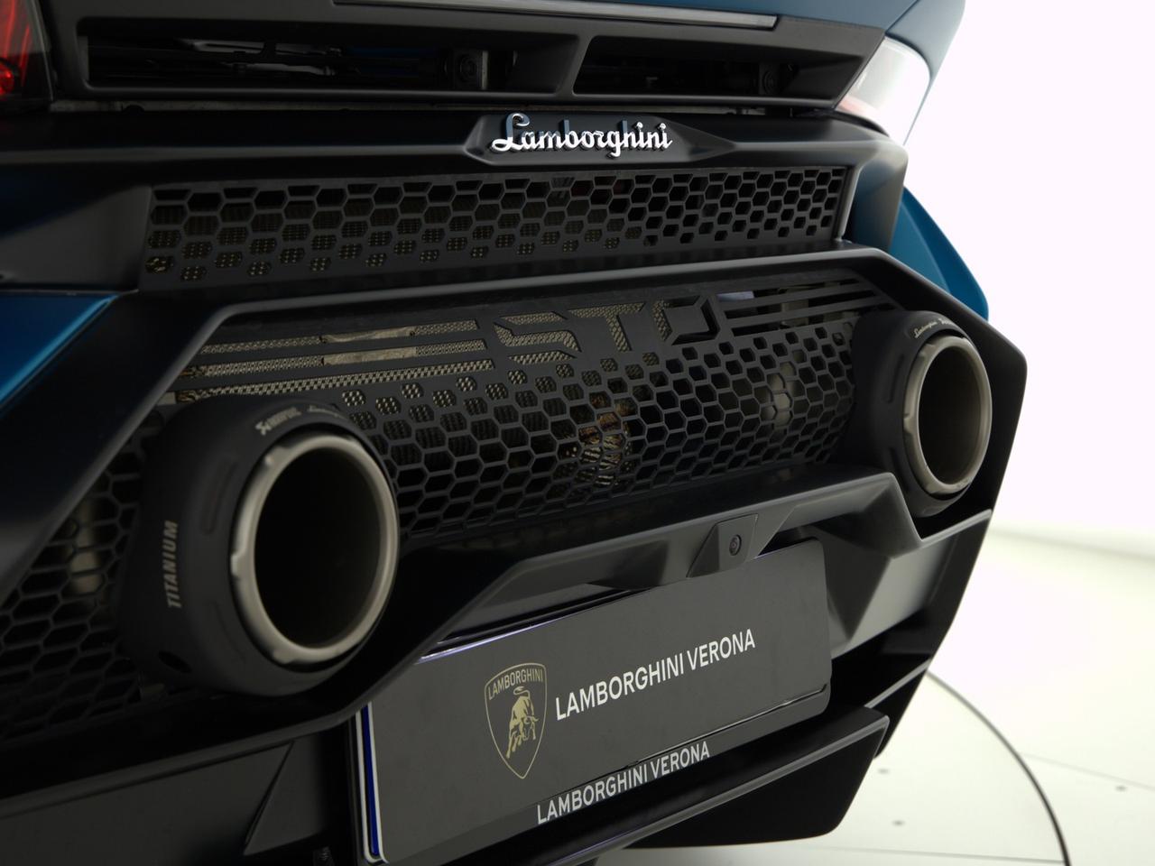 Lamborghini Huracan coupe 5.2 evo 640 awd IVA ESPOSTA AKRAPOVIC