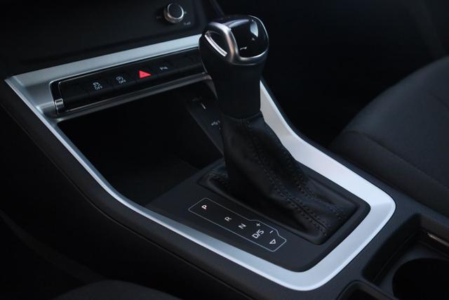 AUDI Q3 35 TDI quattro S tronic Business