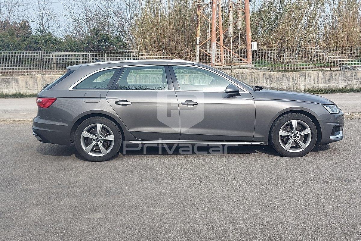 AUDI A4 Avant 30 TDI/136 CV S tronic Business Advanced
