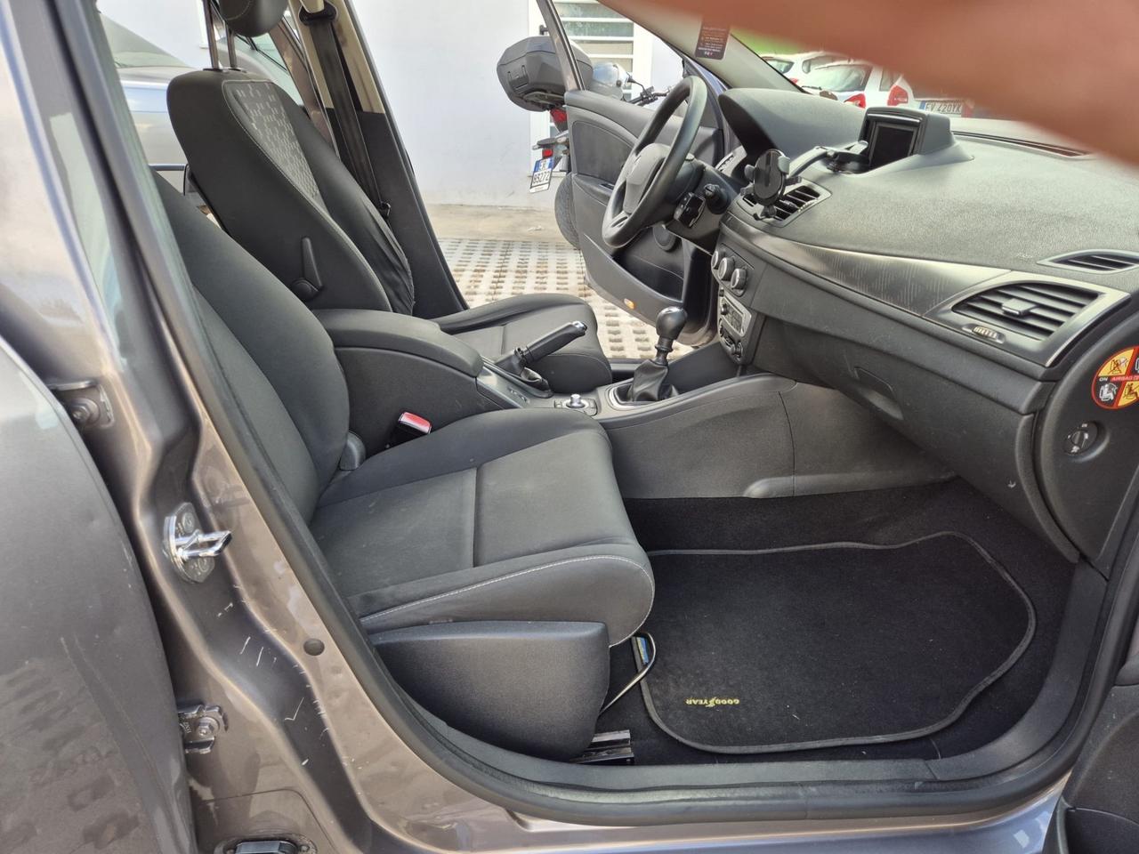Renault Megane Mégane 1.5 dCi 110CV Start&Stop SporTour Wave