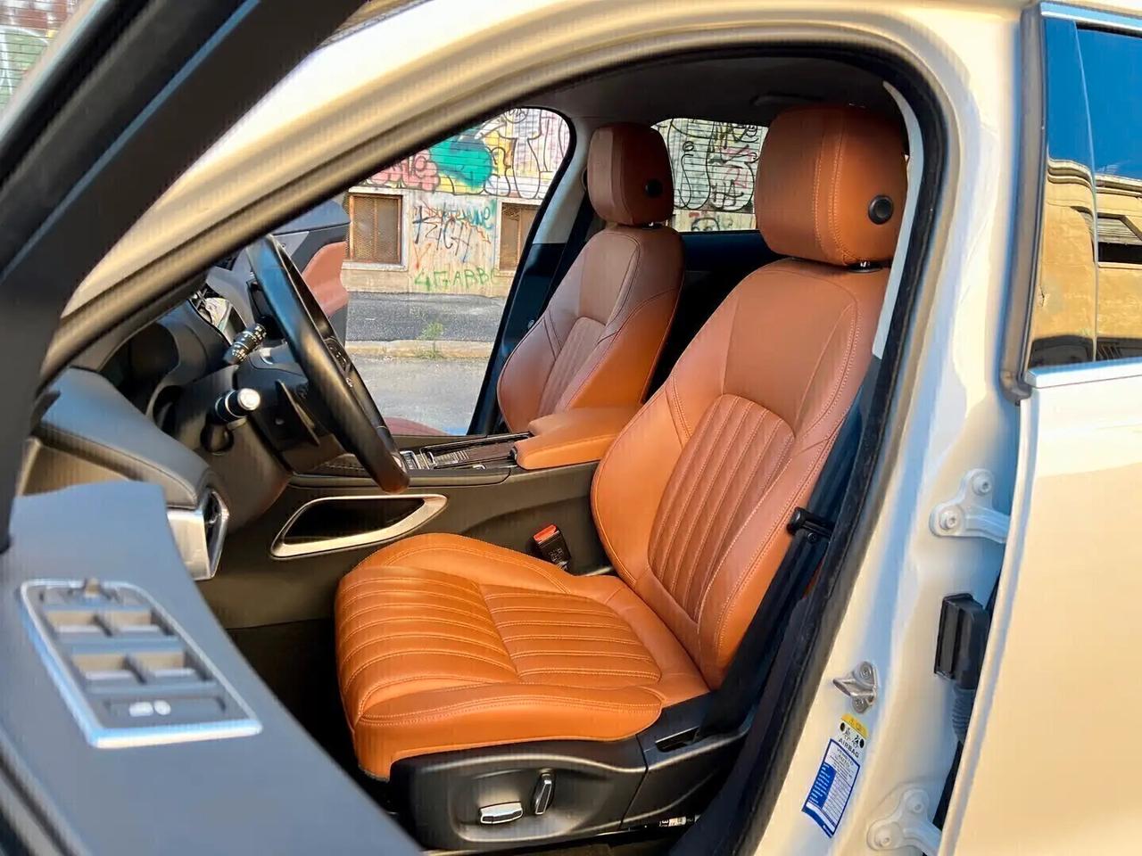 Jaguar F-Pace 2.0 300 CV AWD aut. Portfolio