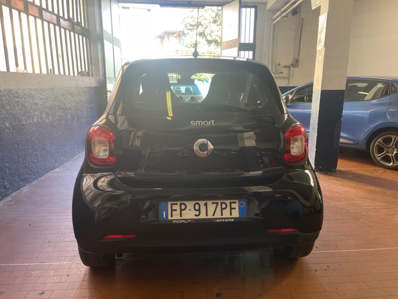 Smart ForFour 70 1.0 Youngster