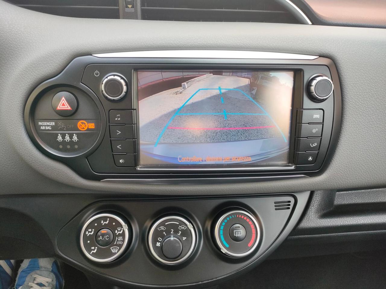 Toyota Yaris 1.4 D-4D 5p Euro6 Lounge