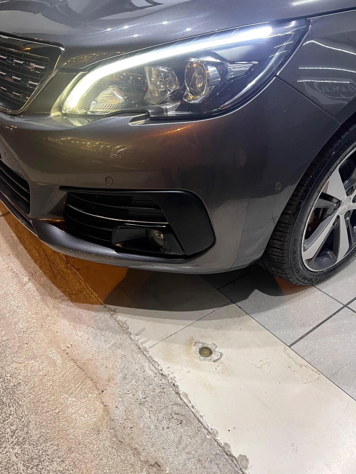 Peugeot 308 BlueHDi 120 S&S Allure