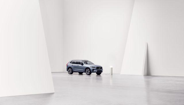 VOLVO XC60 B5 AWD automatico Plus Dark