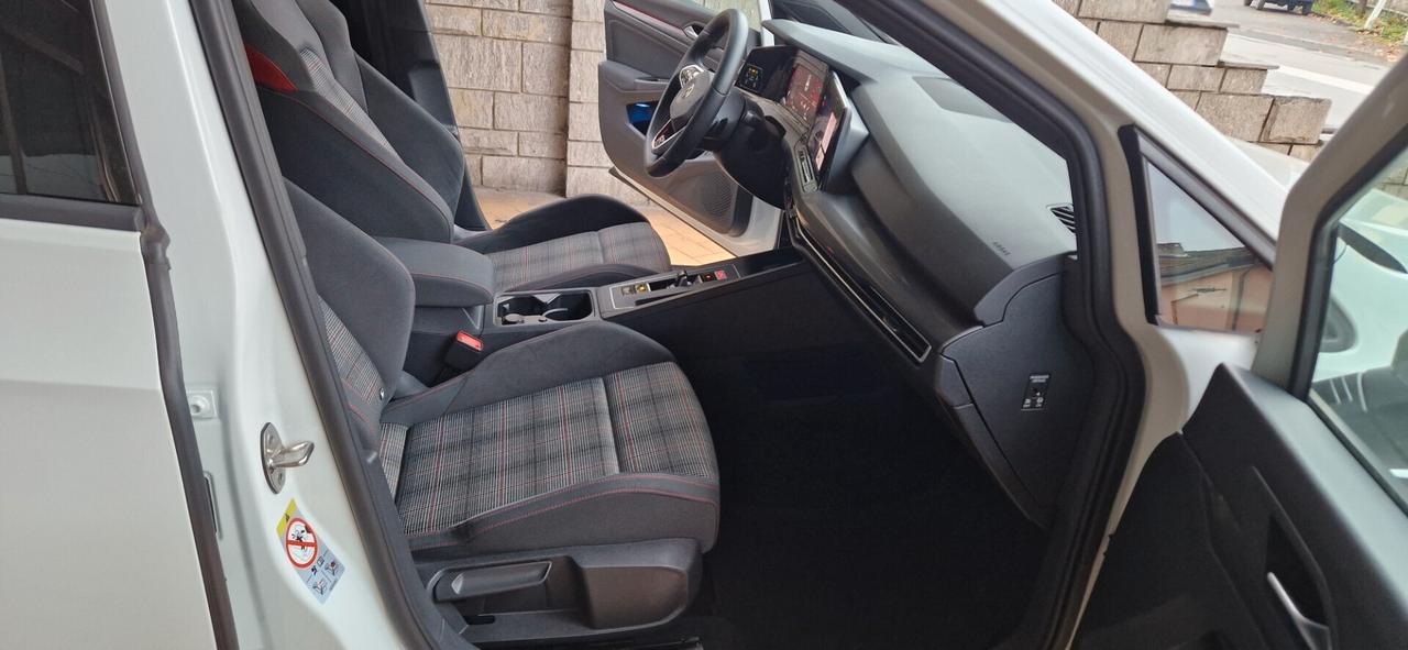 Volkswagen Golf GTI 2.0 TSI DSG 34.000 km tagliandati