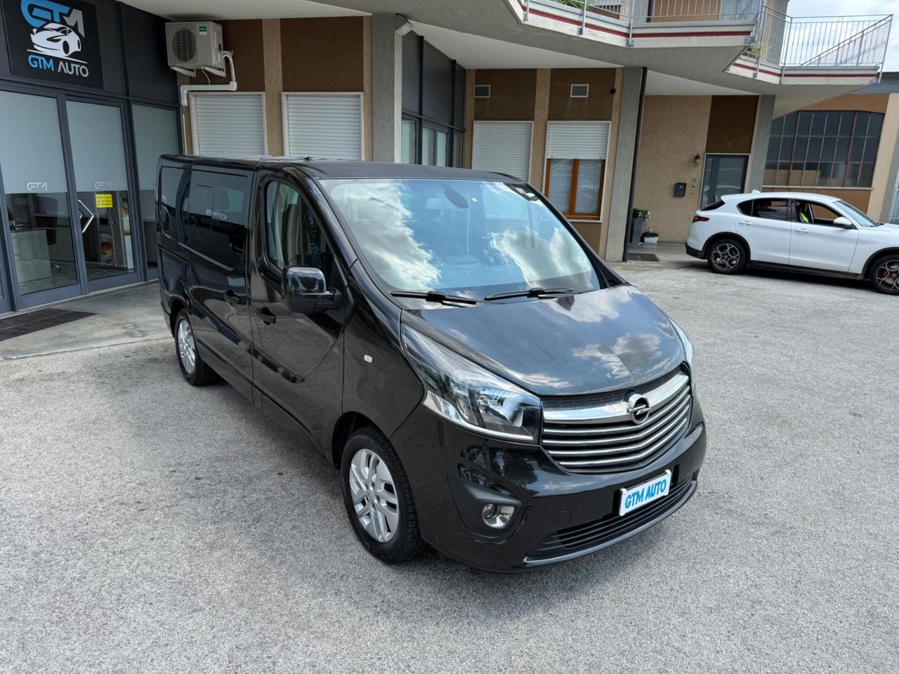 Opel Vivaro 1.6 BiTurbo 145CV - 8 Posti